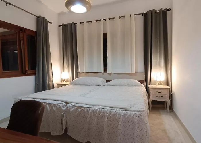 Casa Isabel 2 *